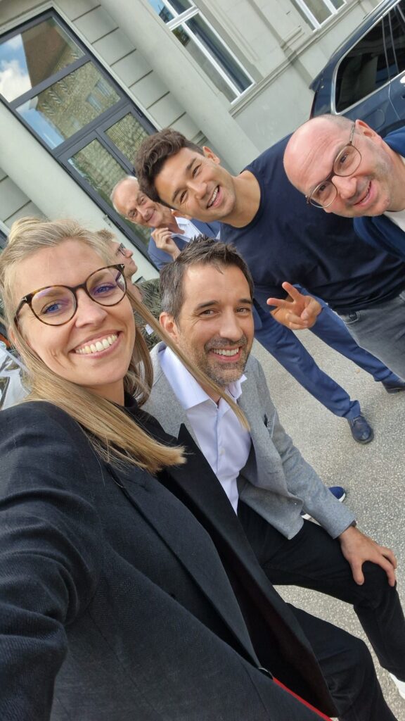 Anne-Lea Marte Moderation Moderatorin Schweiz Swiss Sales Forum Kybun Joya